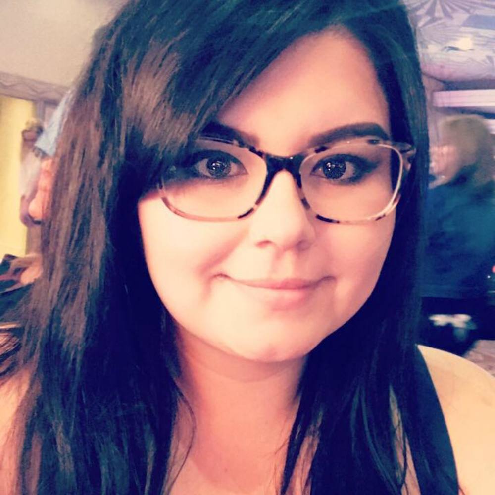 Meet your Posher, Yvette